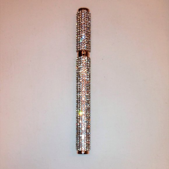 Eyeliner Adhesive - Picture 1 of 2